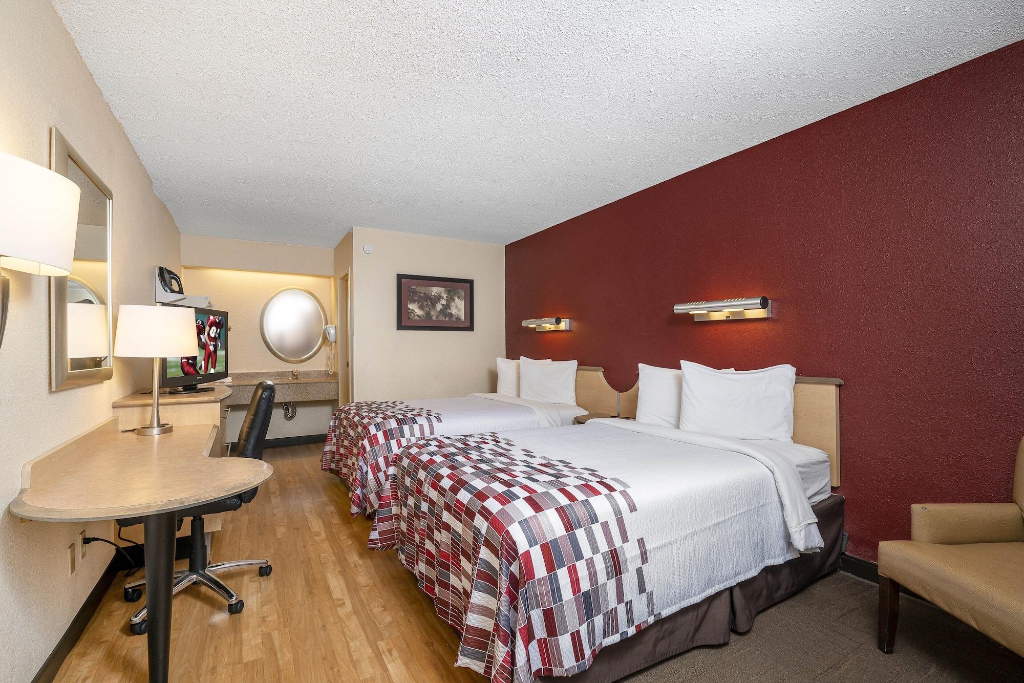 Red Roof Inn Louisville Fair And Expo Exterior foto